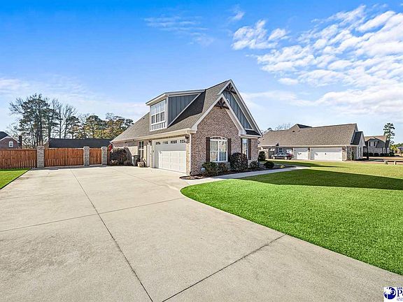 3rd image of 1647 Rugby Ln