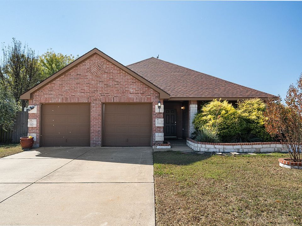 1st image of 231 Saddlebrook Ln