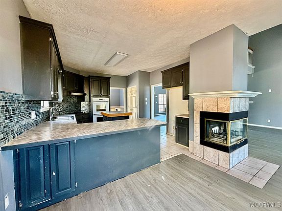 5th image of 882 Richfield Rd