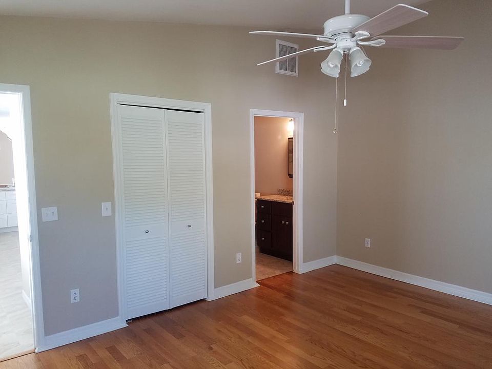 Master Bedroom 1st floor