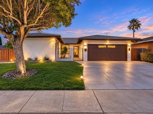35950 Wellington Pl, Fremont, CA 94536