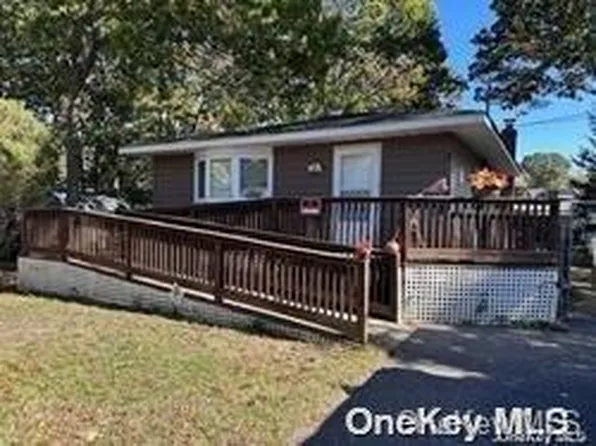29 Woodcut Drive, Mastic Beach, NY 11951