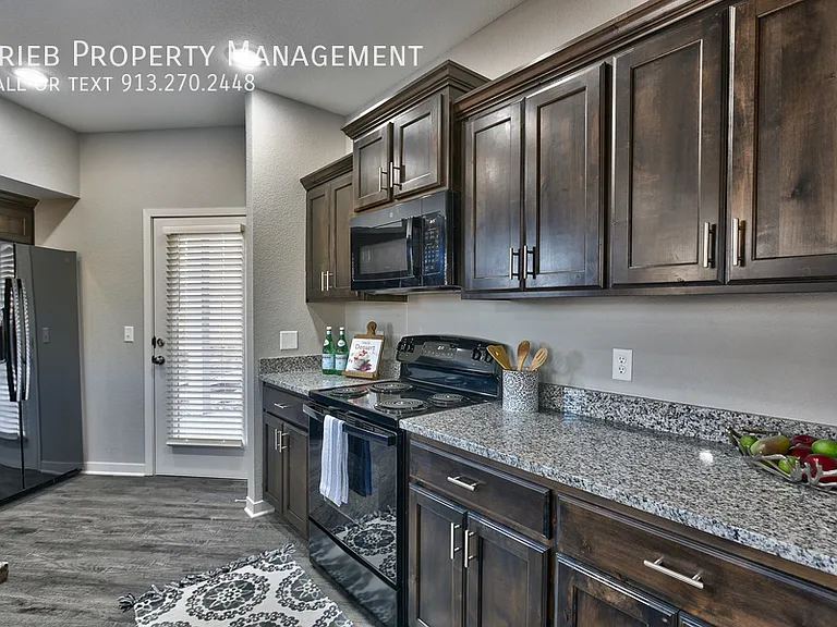 12321 S Chelsea St #3-105 — Photo 13
