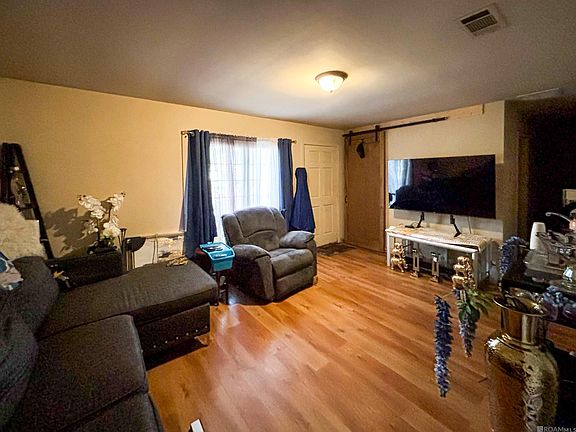 5th image of 5464 Juarez St