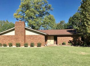 308 Rosemary Dr, Collinsville, IL