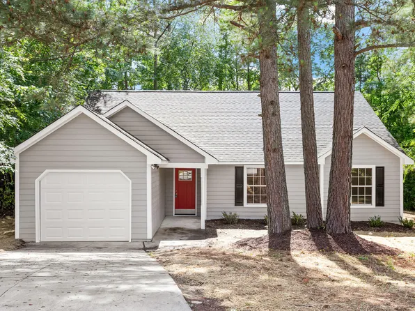 20 Meadowcrest Dr, Durham, NC 27703