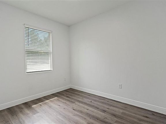 4th image of 15 Juniper Pass Ln