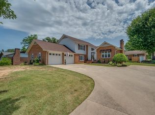 129 Idlewood Ln, Forest City, NC 28043
