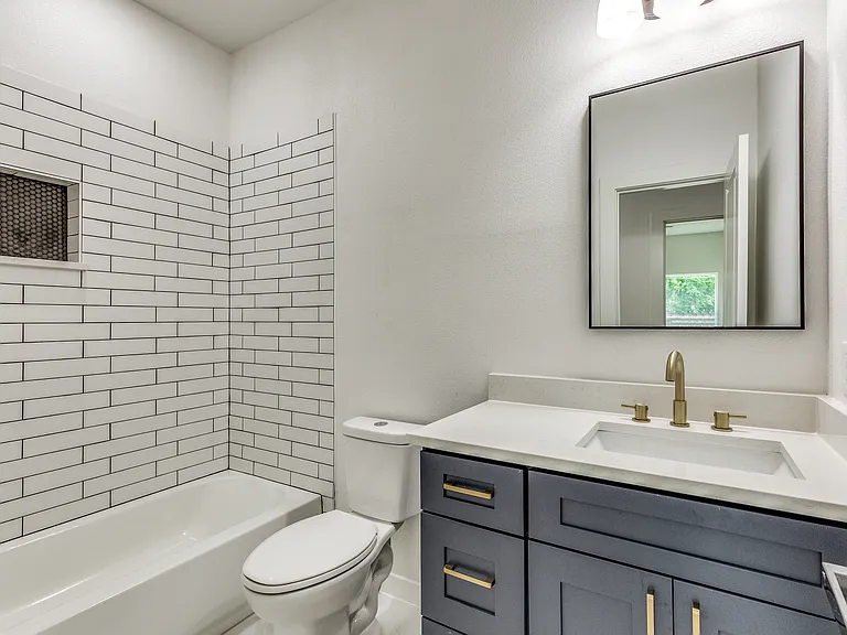 747 N Wilhite St — Photo 10
