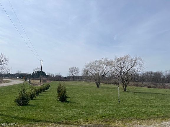 3rd image of 52450 Bursley Rd