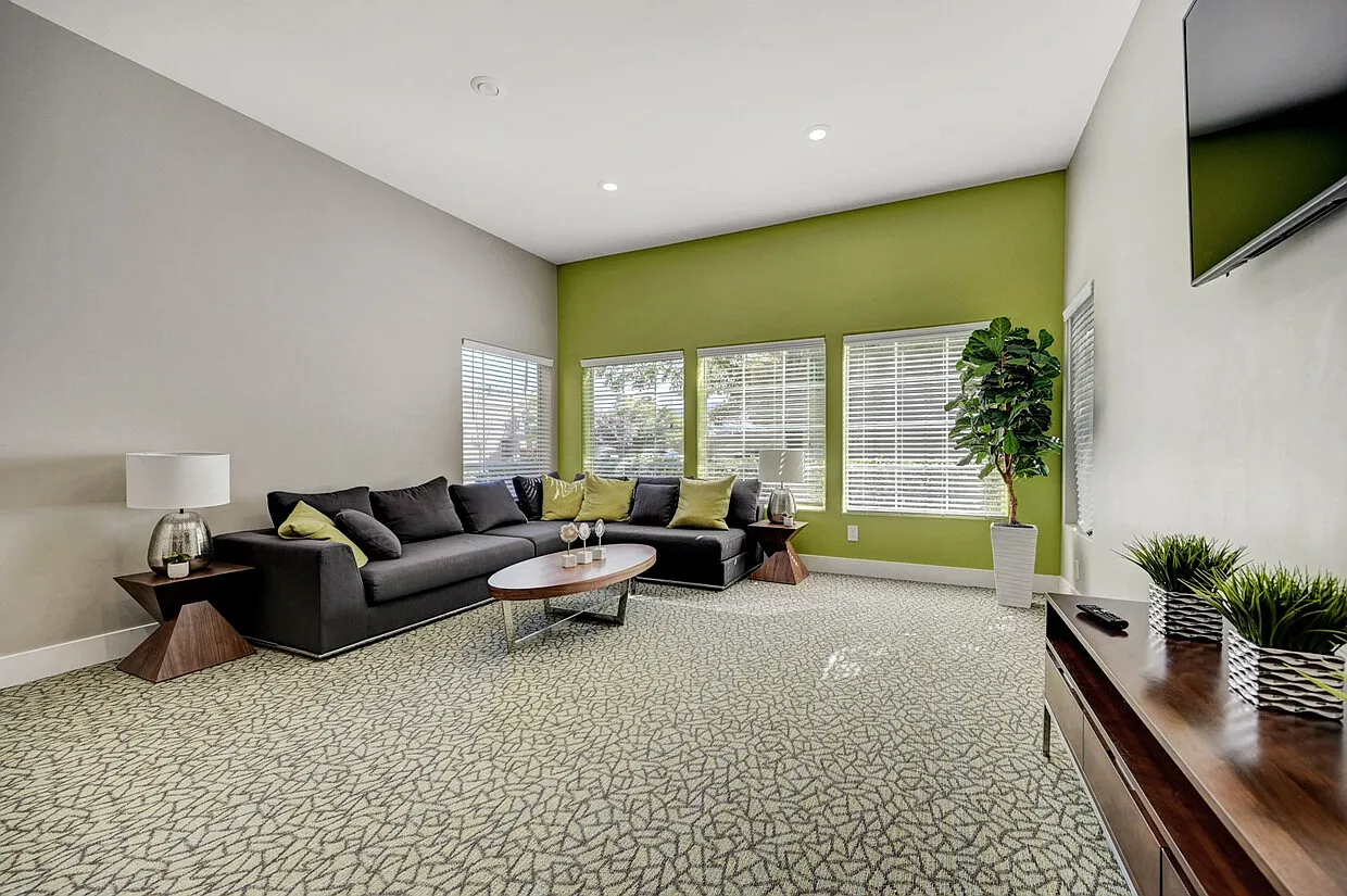 Horizon Ridge Apartments — Photo 4