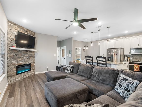 3rd image of 207 S James St