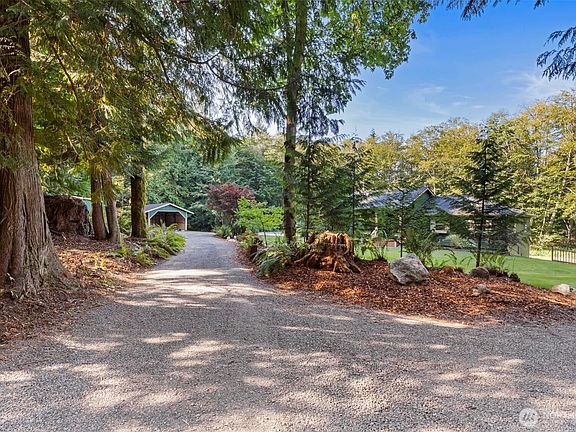 2nd image of 8430 NE Country Woods Lane