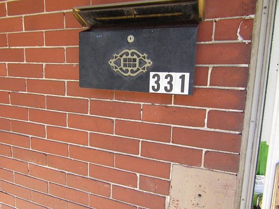 4th image of 331 James St