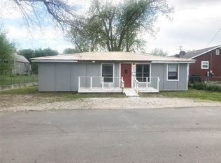 208 E Maple St S, Skiatook, OK 74070