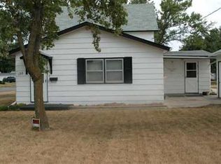 122 N 1st St, Pierce, NE 68767