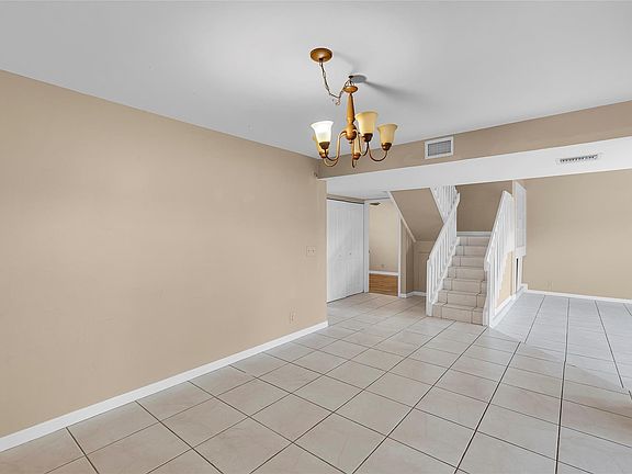 4th image of 331 DEERCREEK WILDWOOD CI Deercreek Wildwood Ci Wildwood Circle #331