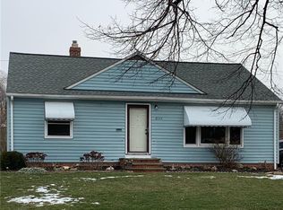 2155 E 290th St, Wickliffe, OH 44092