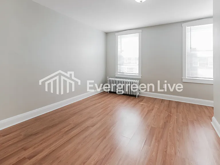 2734 E Biddle St — Photo 11