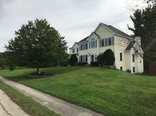 36 Hadley Rd, Pepperell, MA 01463