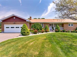 38 Pleasant View Dr, Middletown, CT 06457