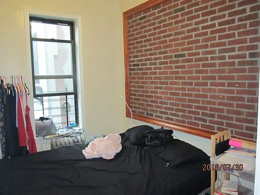 Rented by David W Realty Inc | media 28