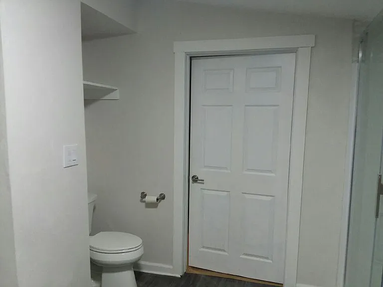 119 E Wilson St — Photo 26