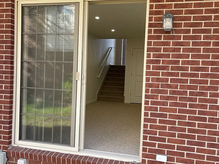 16713 Kensington Dr — Photo 39