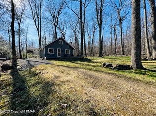 3104 Crocus Way, Tobyhanna, PA 18466