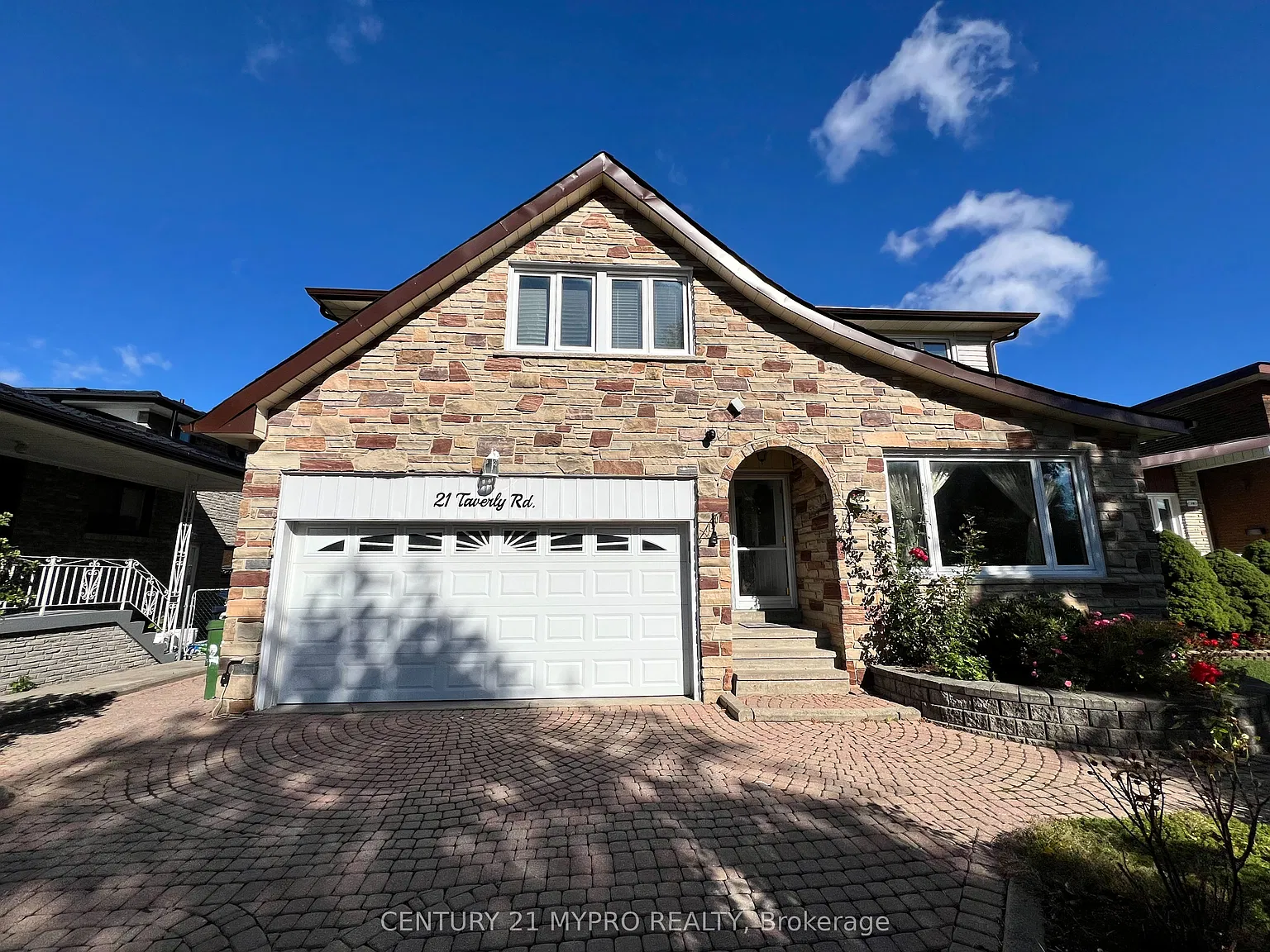 3 bed, $2,600 — Photo 1