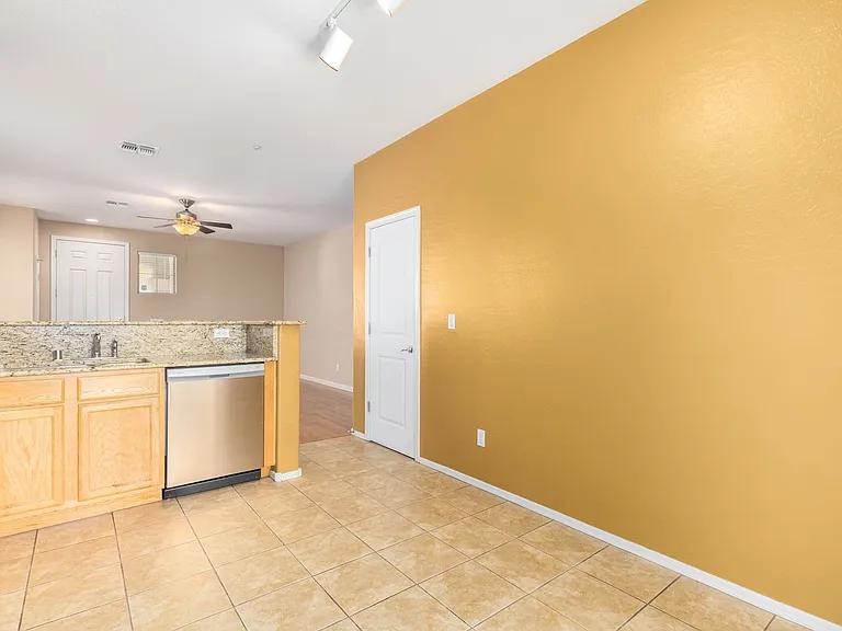 871 E Stottler Dr — Photo 10