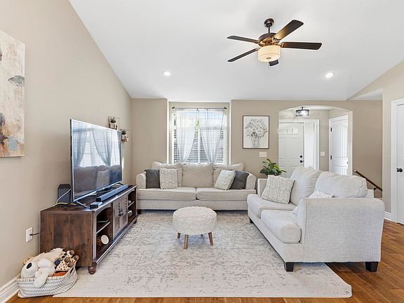 4th image of 5102 Bramblewood Dr