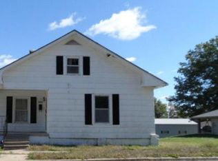 2703 Walnut St, Higginsville, MO 64037