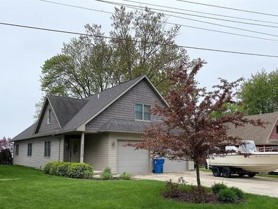 1324 S Dubbert Rd, Pt Clinton, OH, 43452