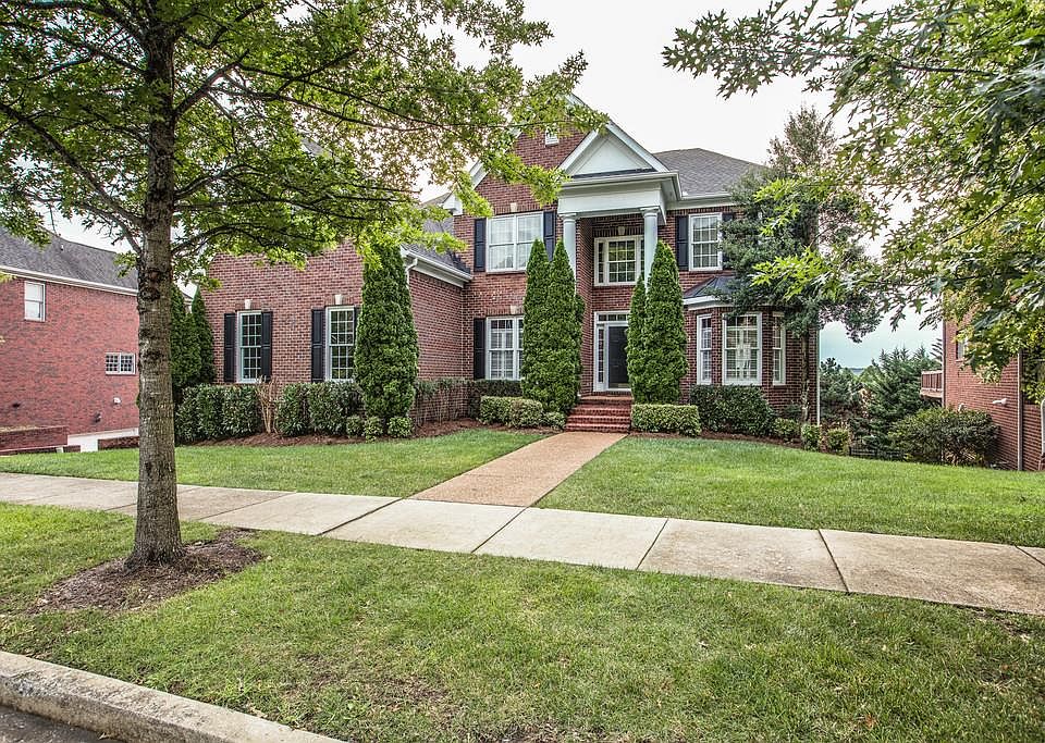 1st image of 438 Beauchamp Cir