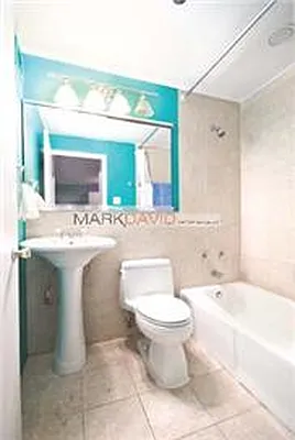 Rented by Mark David | media 17