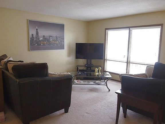 5th image of 282 Sussex Dr NE