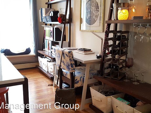 3rd image of 1392 Amherst St APT 5