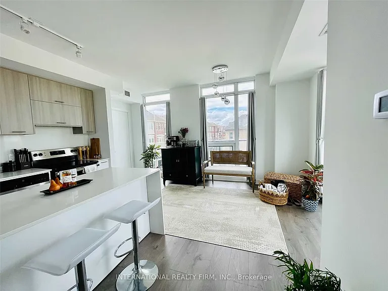 180 Veterans Dr #303 — Photo 21