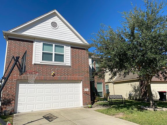 3rd image of 3315 Apple Dale Dr