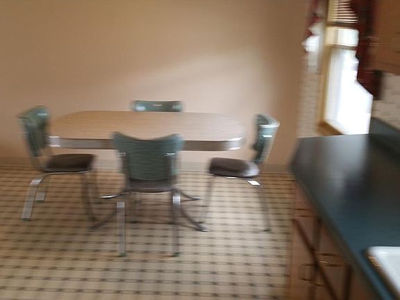 5th image of 12401 Eastwood Blvd