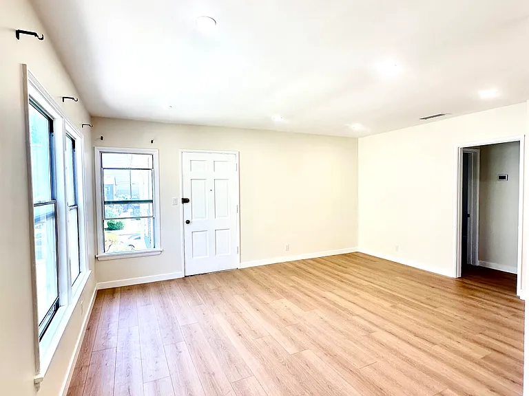 5989 Guthrie Ave #4 — Photo 7