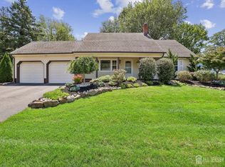 219 W 1st St, Edison, NJ 08820