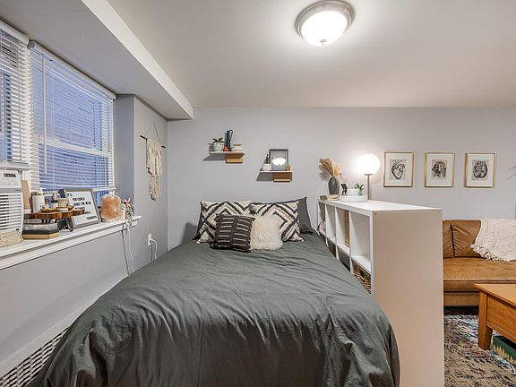 4th image of 325 E Broadway APT G6