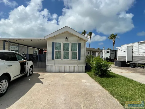 735 E Clam Cir #735, Pt Isabel, TX 78578