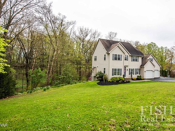 4th image of 17 Woodside Dr
