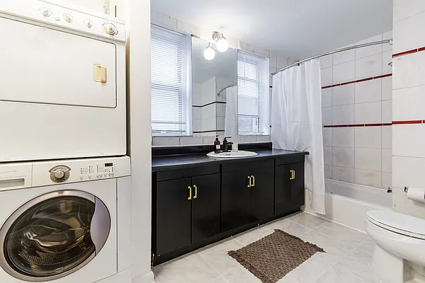 Rented by June | media 25