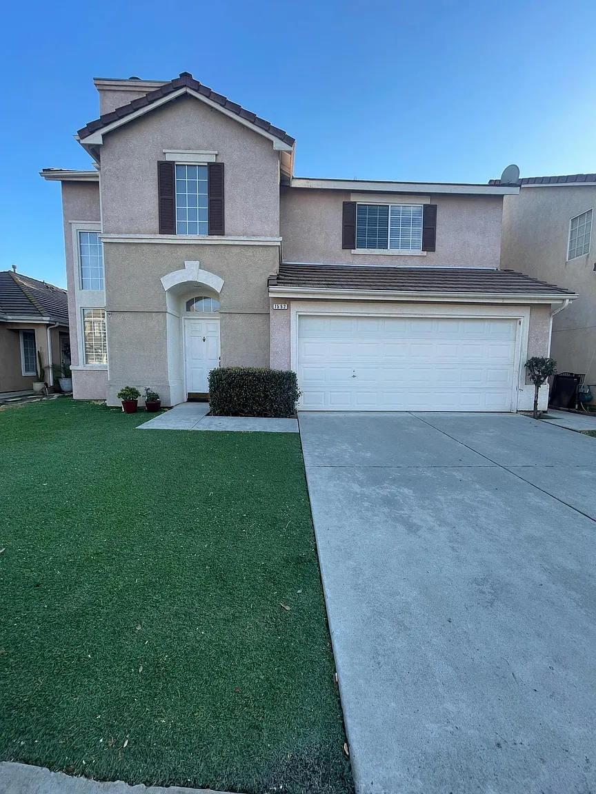 7552 N Trellis Cir photo 1