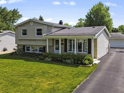873 S Michigan Ave, Addison, IL, 60101