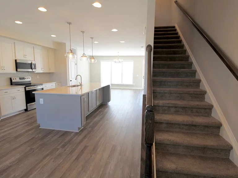 3398 Monterey Dr — Photo 20